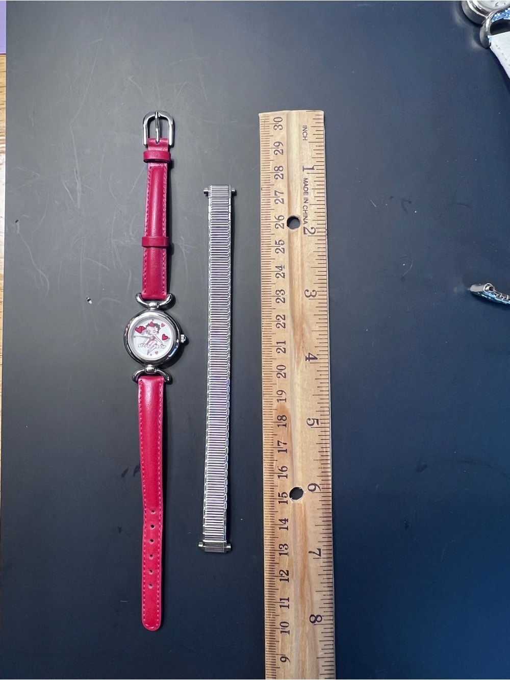 COLLECTIBLE BETTY BOOP VALDAWN WRIST - New Battery + extra new expansion band